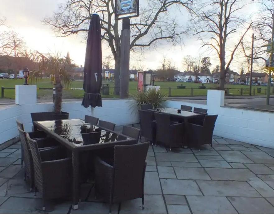 Watermans Arms Hotel Londra Esterno foto